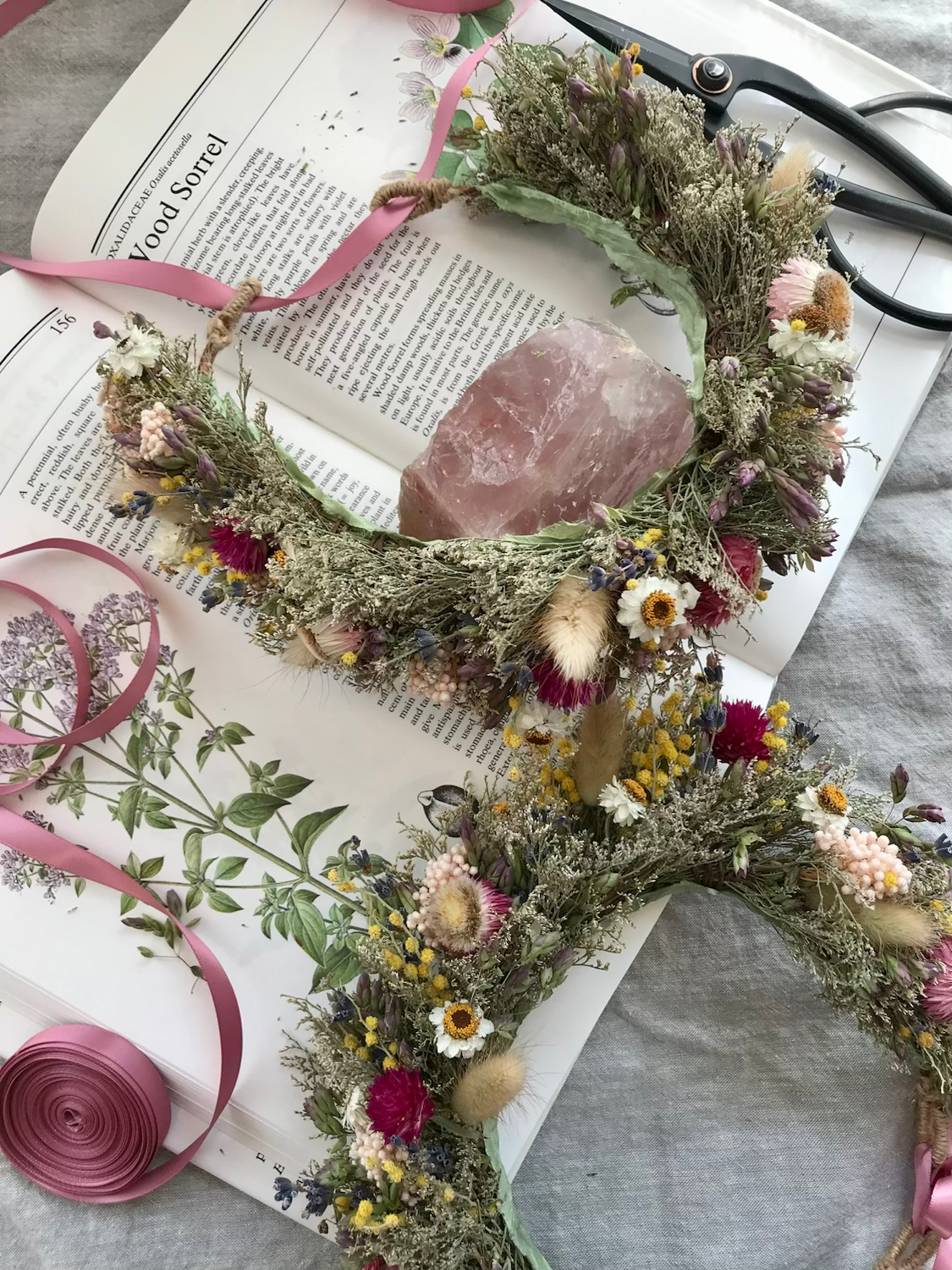 everlasting flower crown | commission image 3